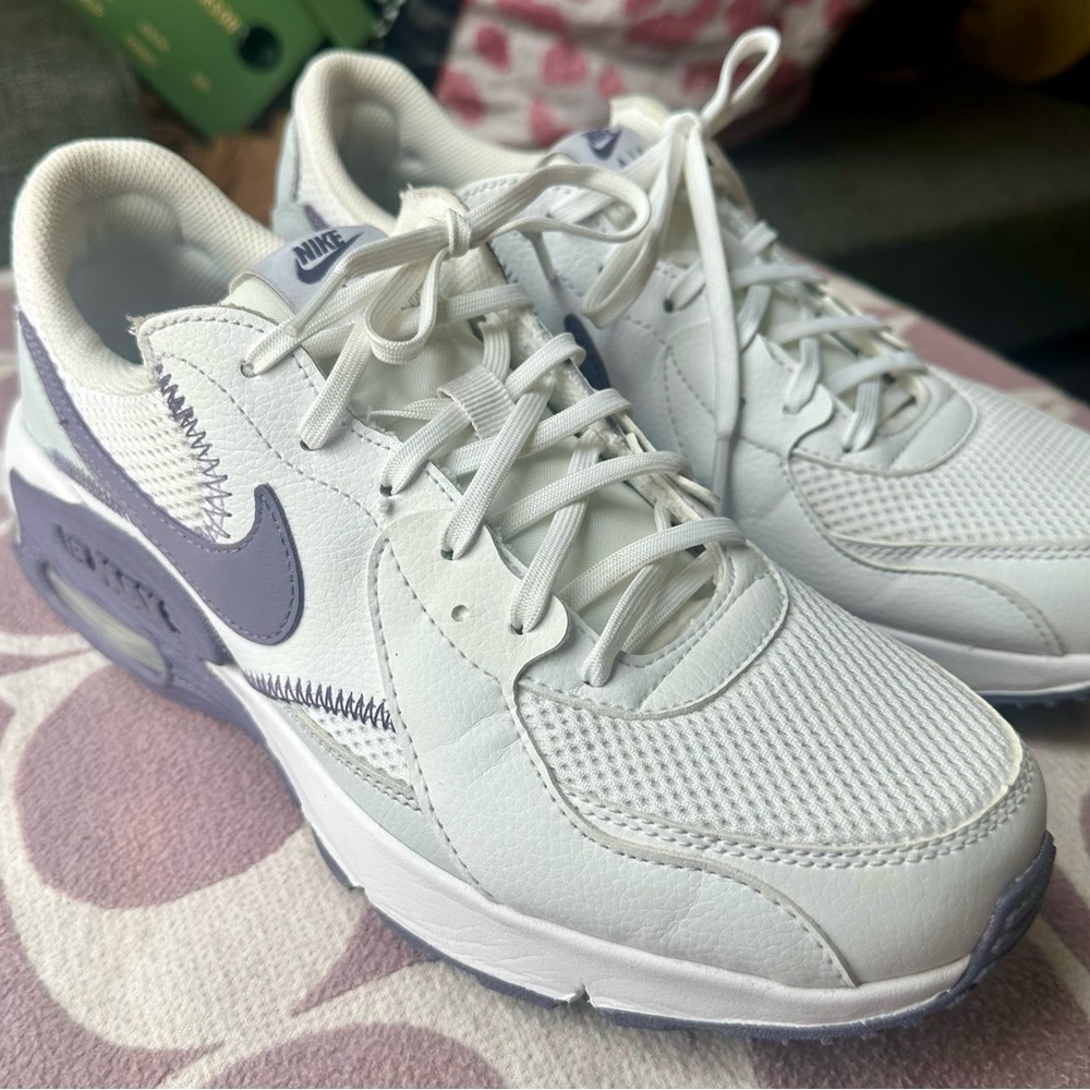 Nike Air Max Excee Size 10 Women’s - Picture 4 of 6